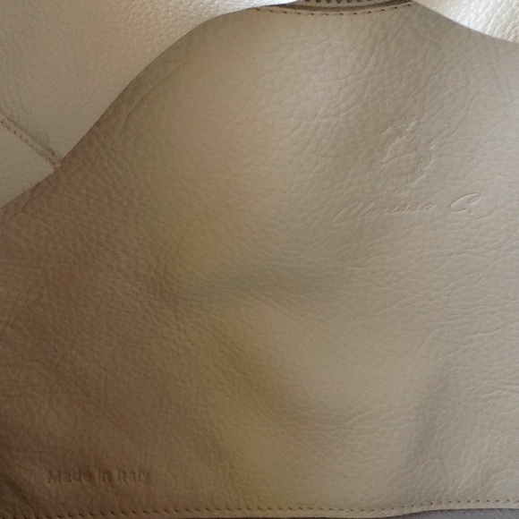 Clarissa C. Cream Leather Market Tote from Italy - Picture 6 of 7